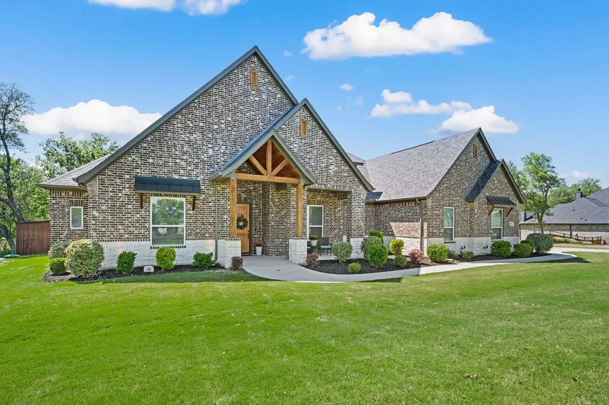 200 Clayton Crossing, Springtown, TX 76082 - #1