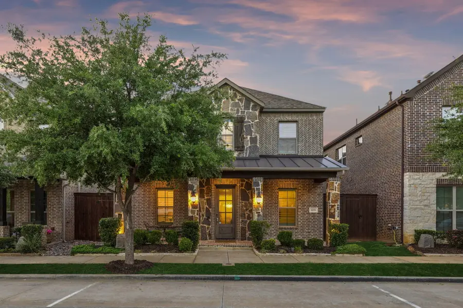 2232 Royal Crescent Drive N, Flower Mound, TX 75028 - #2