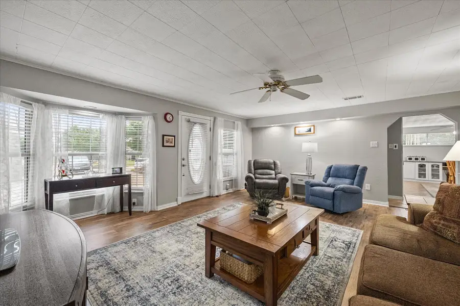 3411 Kenwood Way, Garland, TX 75041 - #3