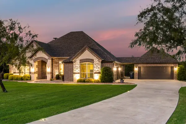 801 Eagle Pass Drive, Royse City, TX 75189
