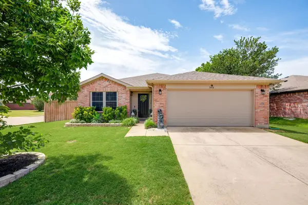 1416 Wenatchee Drive, Krum, TX 76249