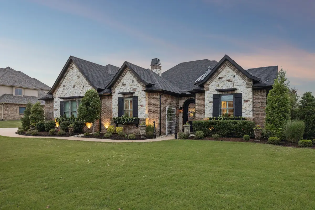 105 Eagles Peak Lane, Double Oak, TX 75077 - #1