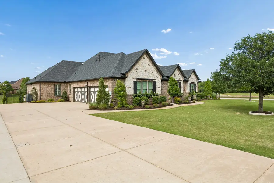 105 Eagles Peak Lane, Double Oak, TX 75077 - #2