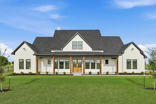 7289 Christina Circle, Krum, TX 76249
