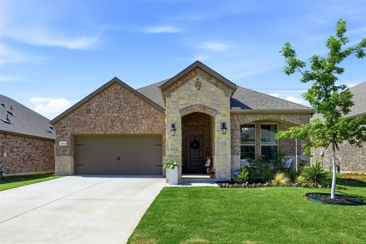 10512 Fountain Gate Street, Aubrey, TX 76227 - #1