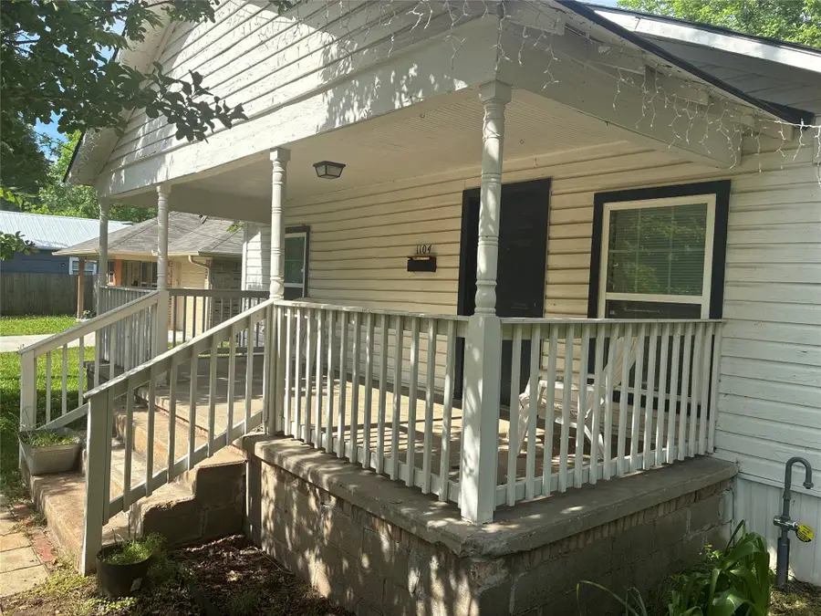 1104 15th Street Se, Paris, TX 75460 - #2