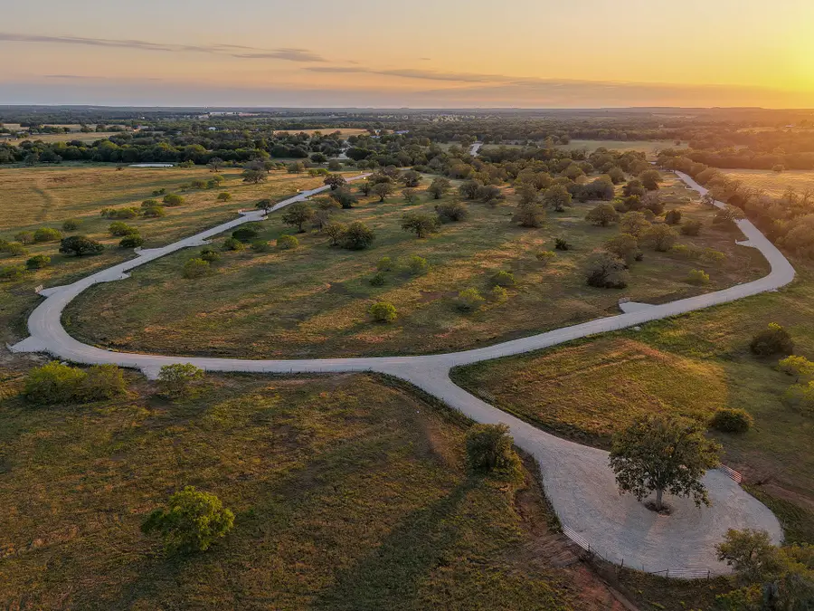 638 Main Loop Loop, Waelder, TX 78959 - #2
