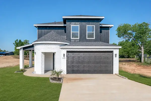 121 County Road 3471, Paradise, TX 76073