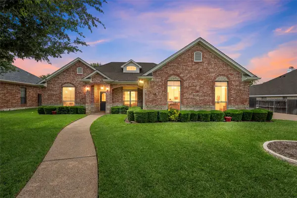 1305 Buffalo Pass, Woodway, TX 76712