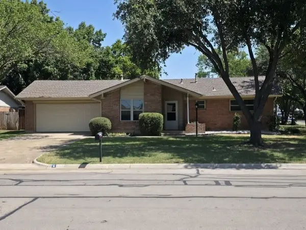 1300 Amherst Drive, Denton, TX 76201