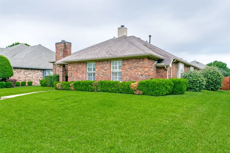 2045 Larkspur Drive, Carrollton, TX 75010 - #2