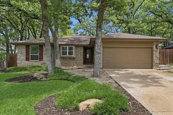 411 Lake Vista E, Highland Village, TX 75077