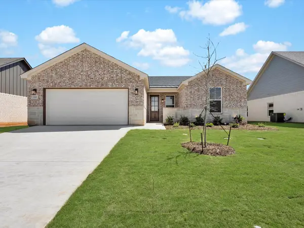 612 Jameson, Springtown, TX 76082