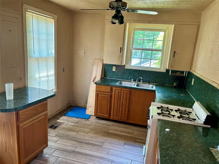 336 Olive Street, Shreveport, LA 71104 - #3