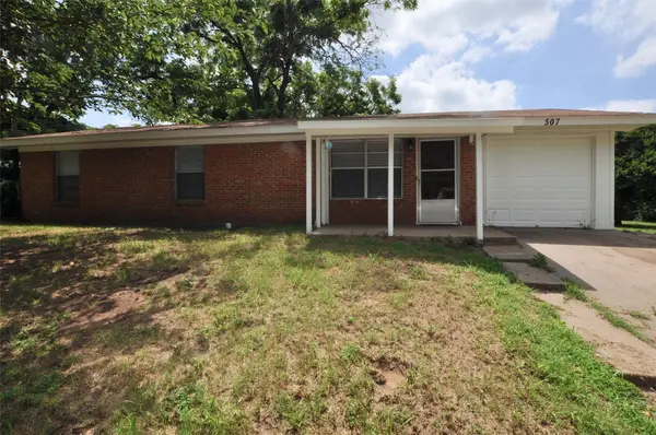 507 N Merrimac Street, Weatherford, TX 76086