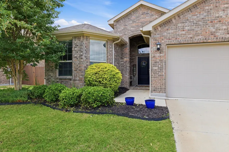 528 Pendennis Drive, Saginaw, TX 76131 - #3