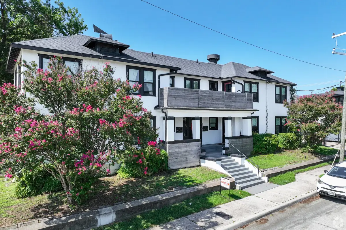 301 W Leuda Street, Fort Worth, TX 76104 - #1