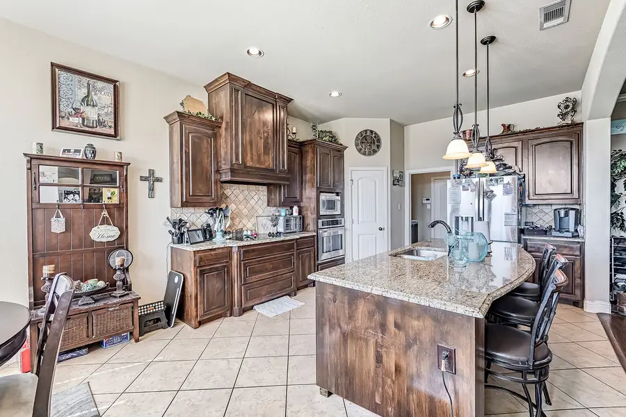 3206 Meadow Ridge Drive, Midlothian, TX 76065 - #3