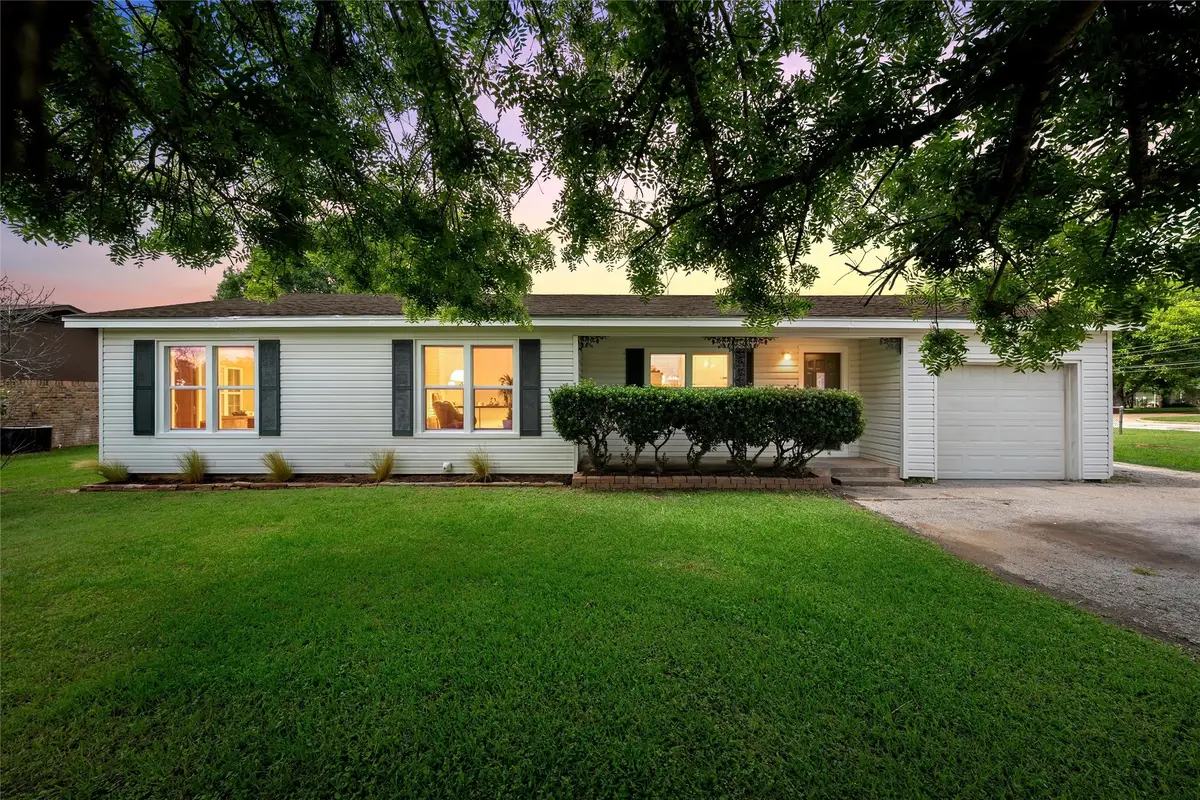 3718 Kendall Lane, Waco, TX 76705 - #1