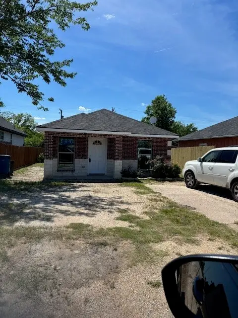 104 S Wall Street, Itasca, TX 76055