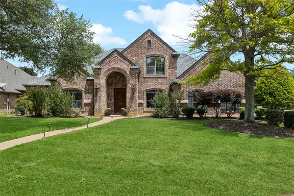 941 Thomas Crossing Drive, Fort Worth, TX 76028