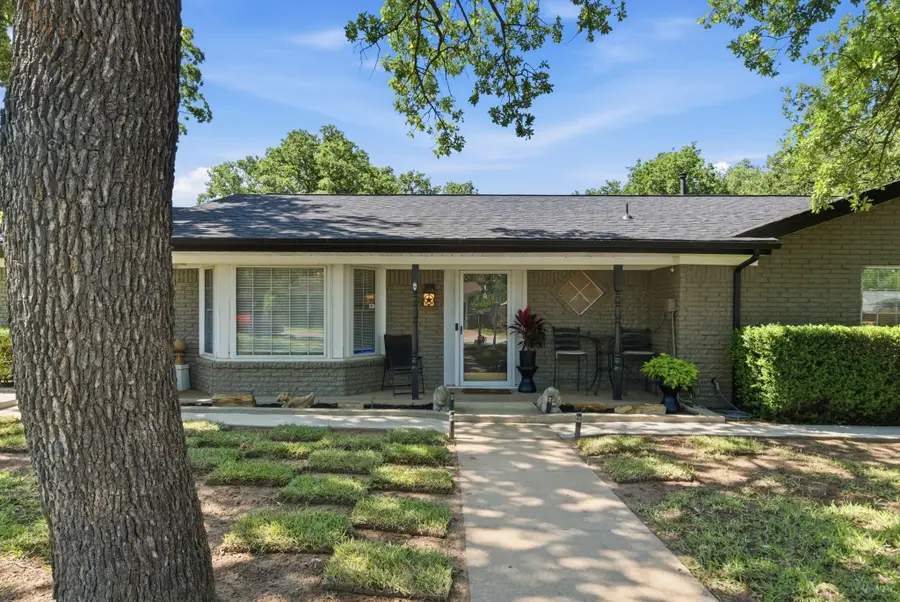 1001 NW 11th Street, Mineral Wells, TX 76067 - #3