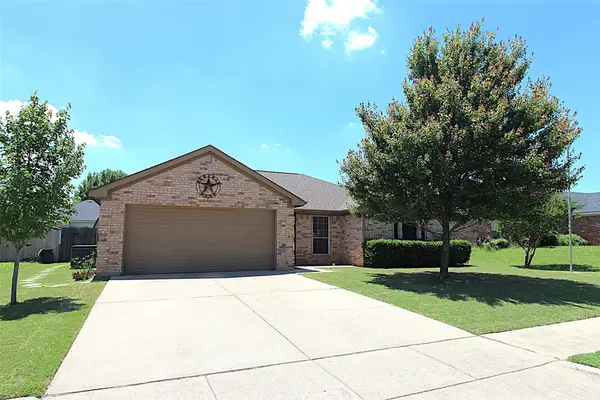 501 Barbara Jean Lane, Burleson, TX 76028