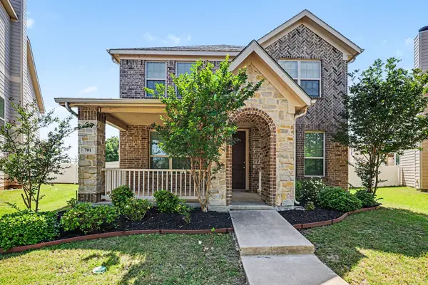 701 Whitemarsh Drive, Aubrey, TX 76227