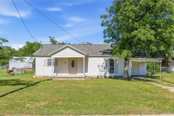 309 S 6th Street, Bangs, TX 76823