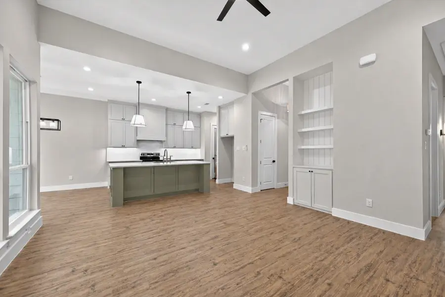 4323 Metropolitan Avenue, Dallas, TX 75210 - #2