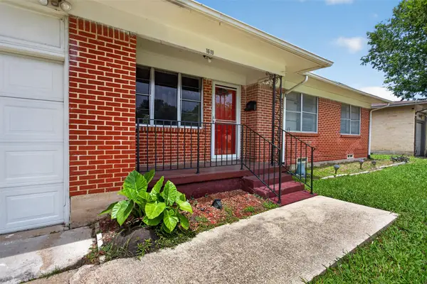 1619 Longview Street, Mesquite, TX 75149
