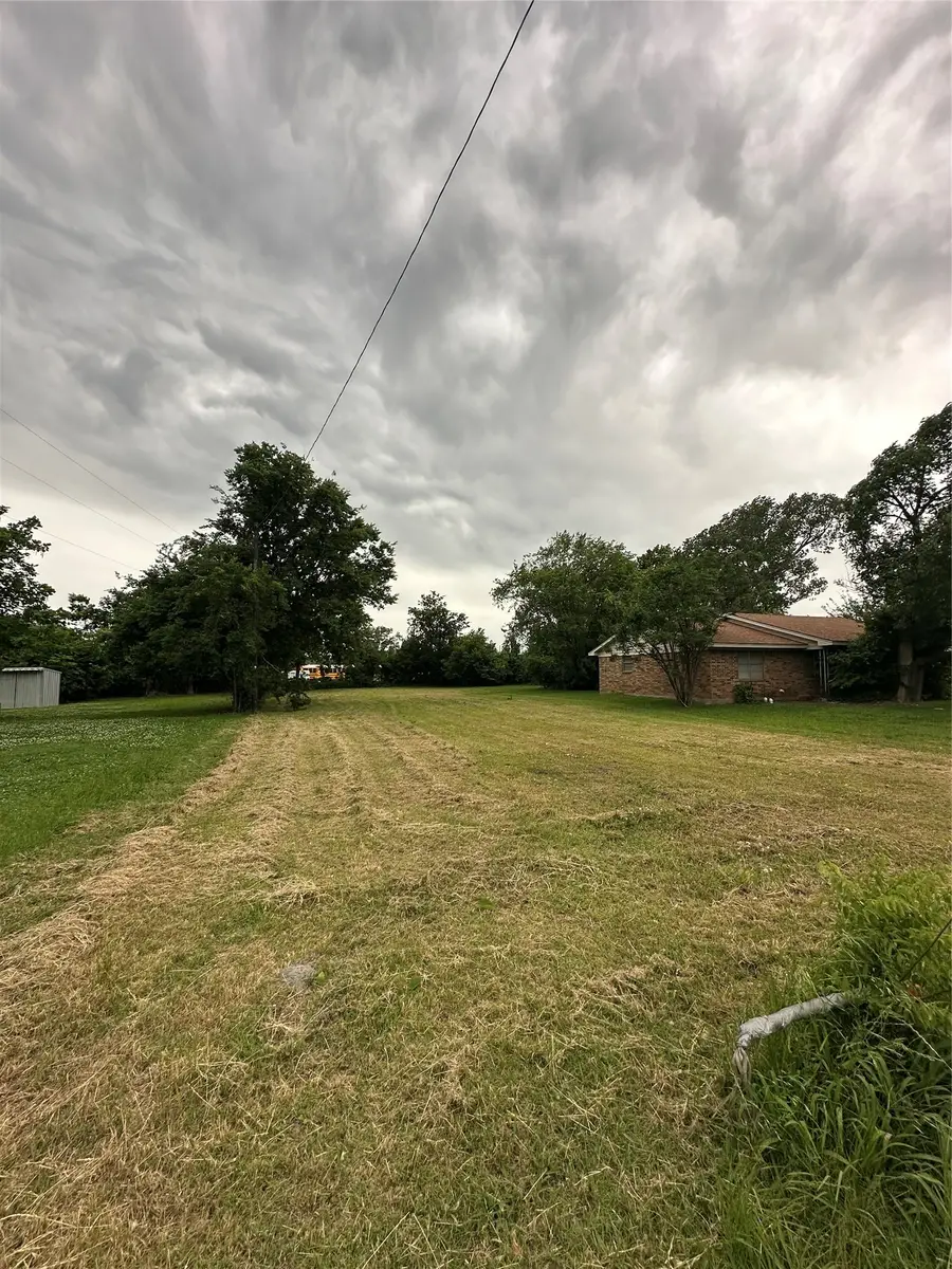 316 E Davis Street, Howe, TX 75459 - #3