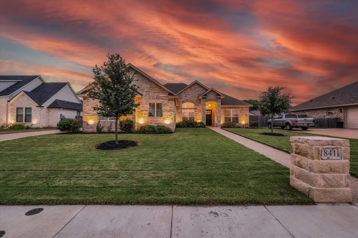 841 Day Star Drive, Hewitt, TX 76643 - #1