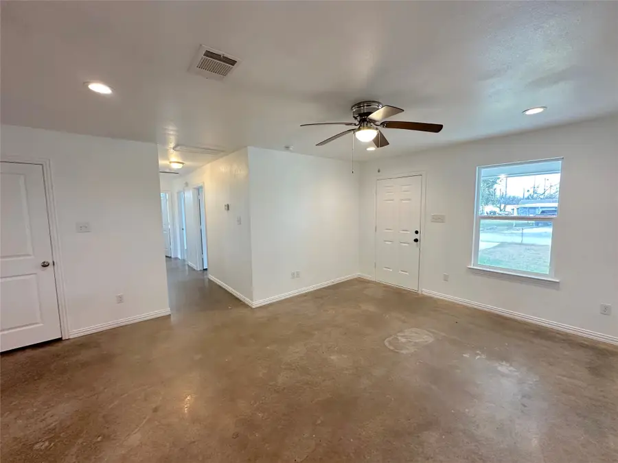 108 W Adams Street, Itasca, TX 76055 - #3