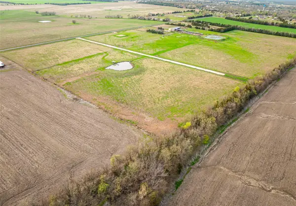166 Private Rd 14025, Blossom, TX 75416