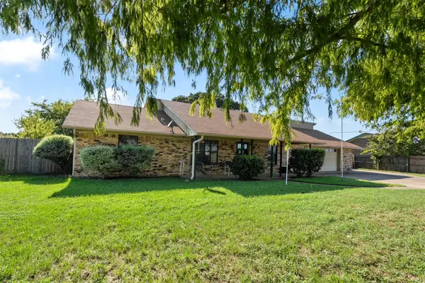 151 Peach Tree Road, Gun Barrel City, TX 75156