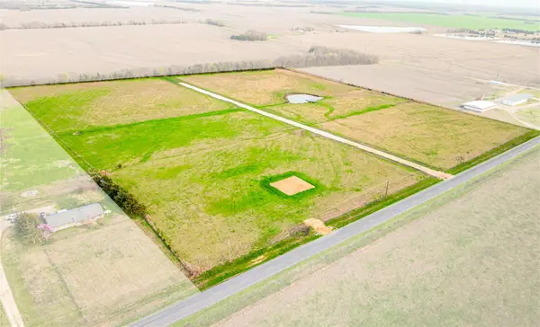 82 Private Rd 14025, Blossom, TX 75416