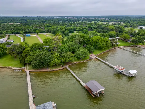10814 Power Squadron Road, Azle, TX 76020
