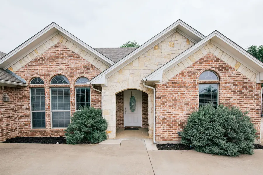 706 W Sherman Drive, Aubrey, TX 76227 - #2