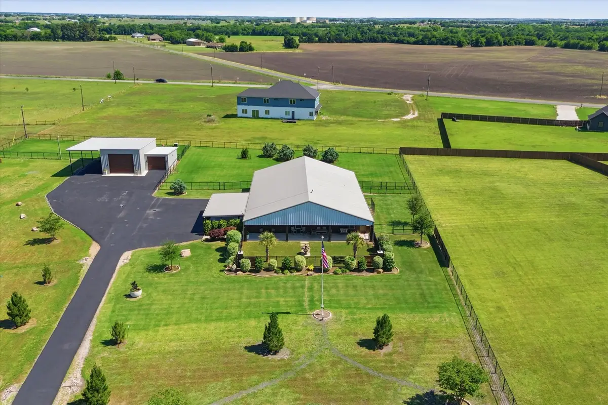 3741 E Highway 34, Ennis, TX 75119 - #1
