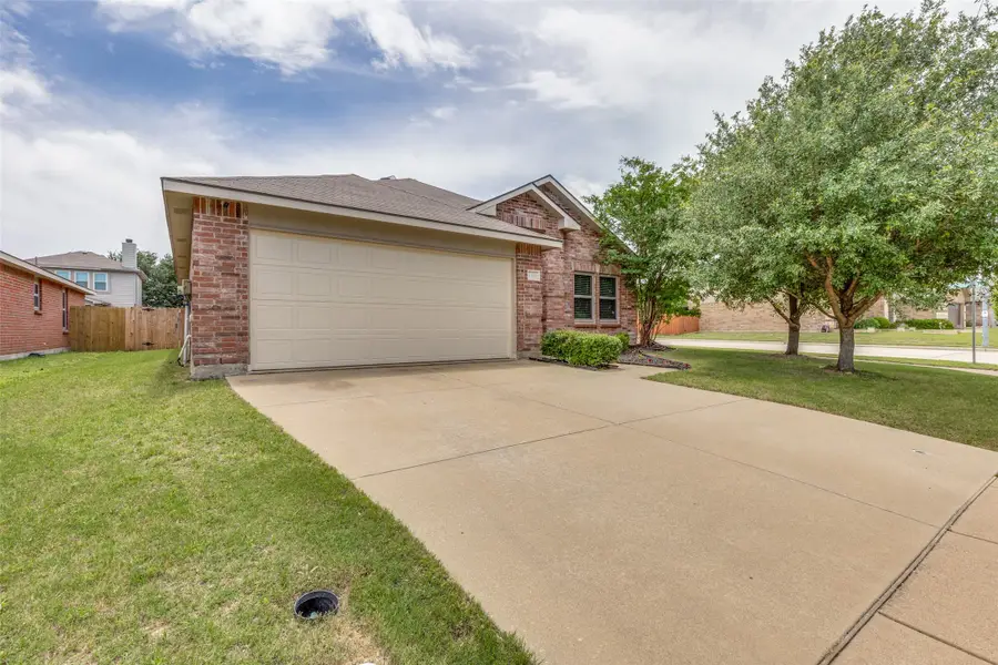 1300 Elkford Lane, Justin Roanoke, TX 76247 - #3