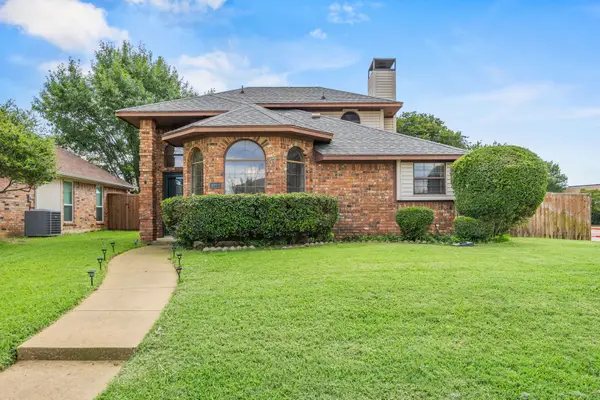 2060 Arbor Creek Drive #B, Carrollton, TX 75010