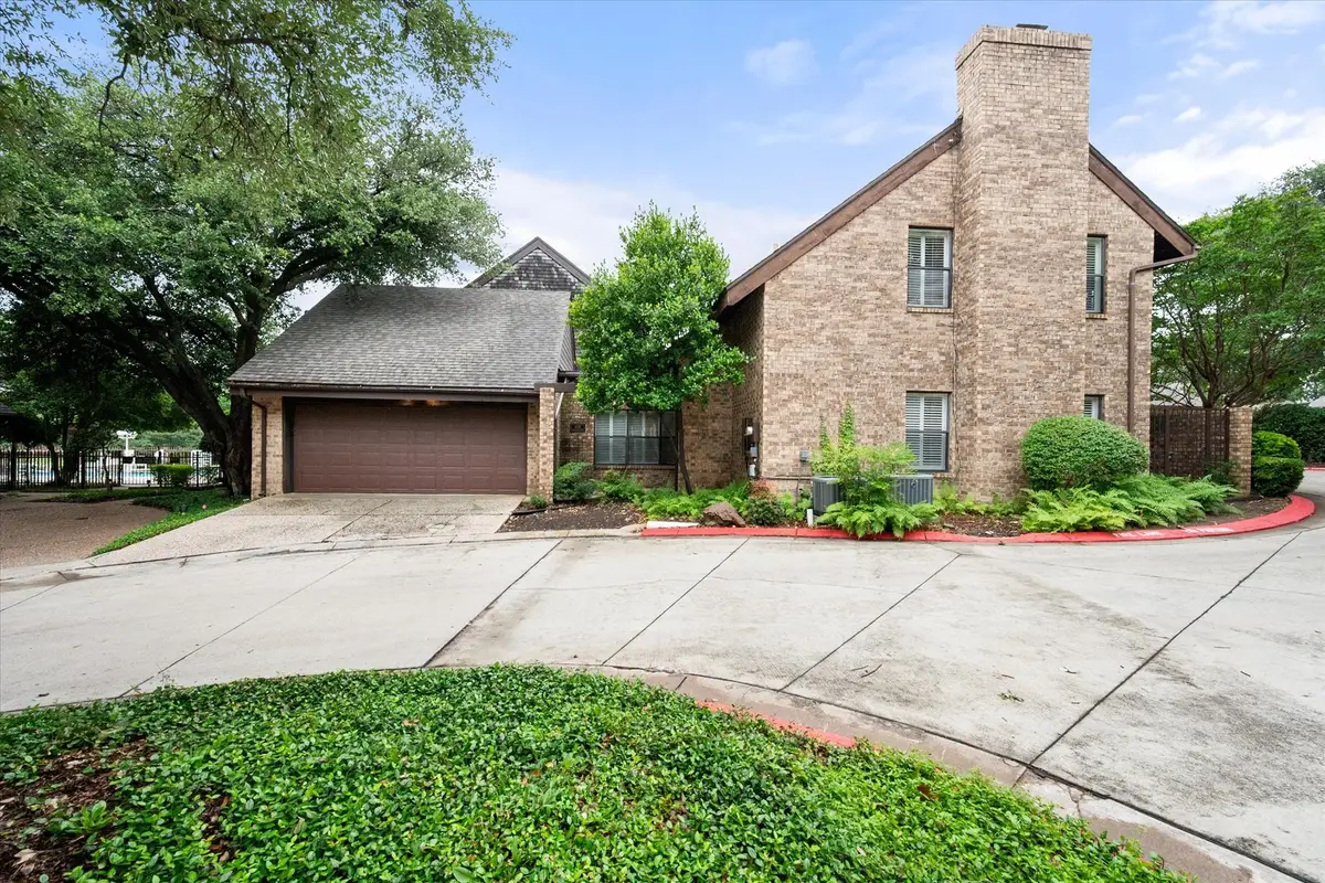 4241 Clear Lake Circle, Fort Worth, TX 76109 - #1