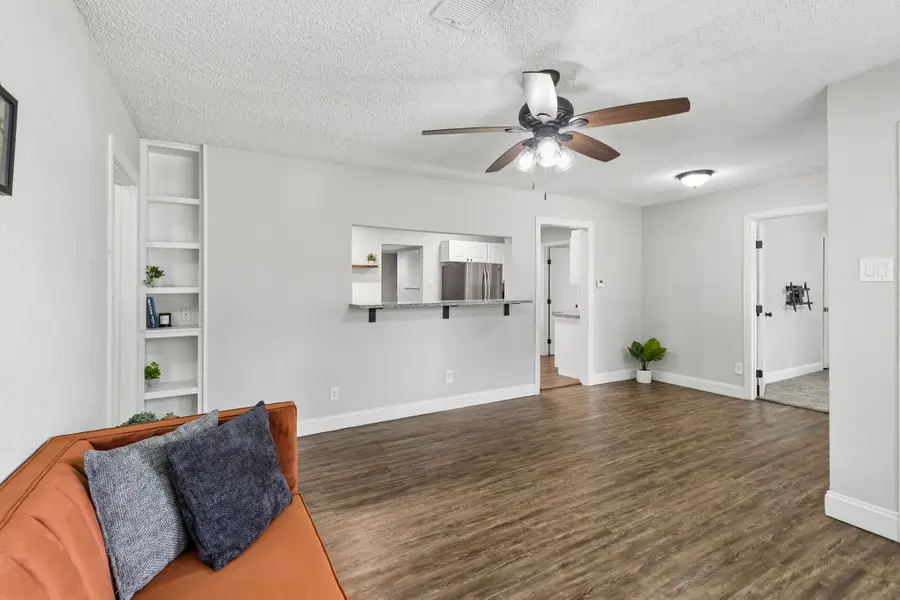1613 Dale Place, Irving, TX 75061 - #3