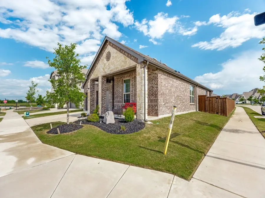 1109 Beach Boulevard, Sherman, TX 75090 - #2
