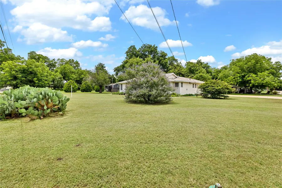 3041 Field Street, Haltom City, TX 76117 - #3