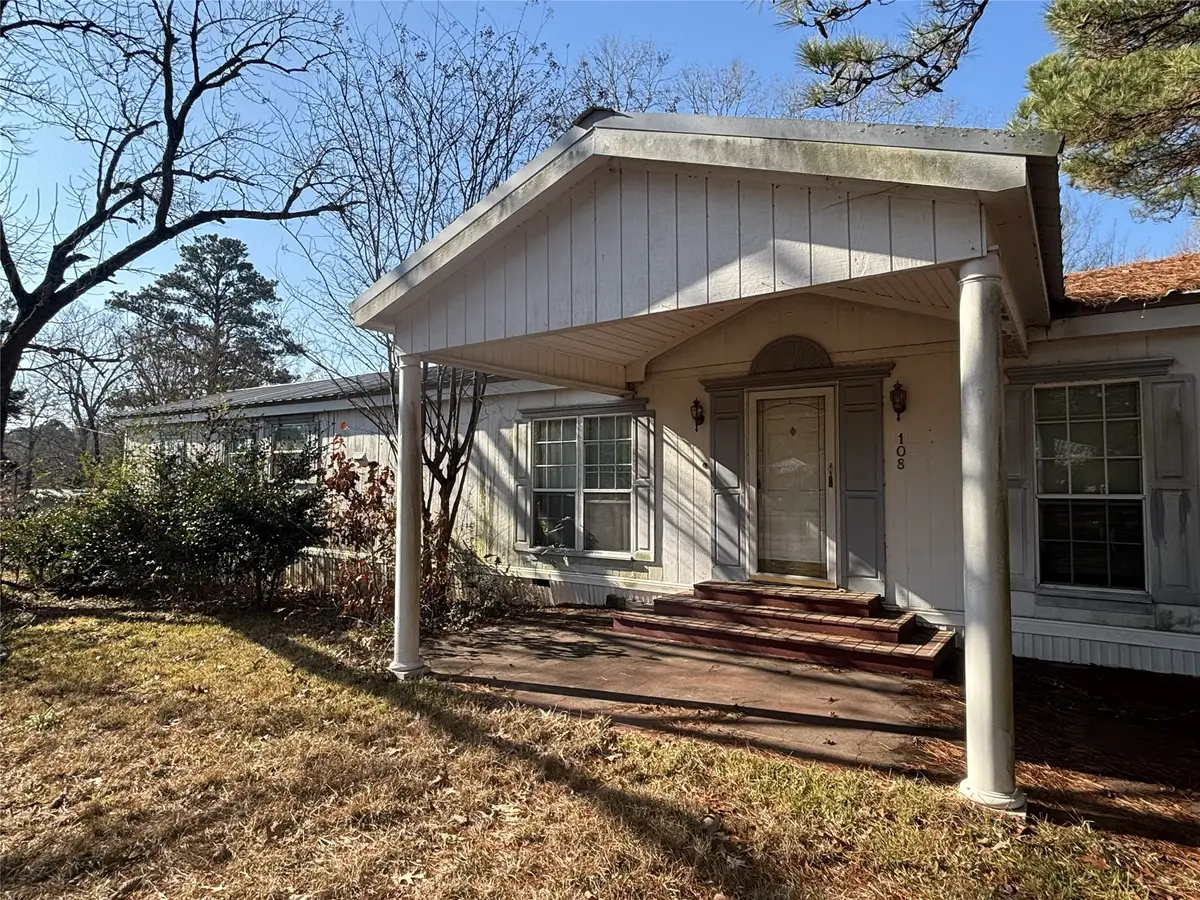 108 Paul Street, Converse, LA 71419 - #1