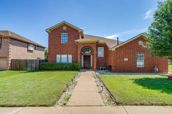 5711 Homestead Road, Arlington, TX 76017