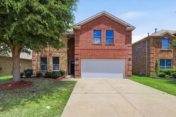 4216 Bridgestone Drive, Fort Worth, TX 76123