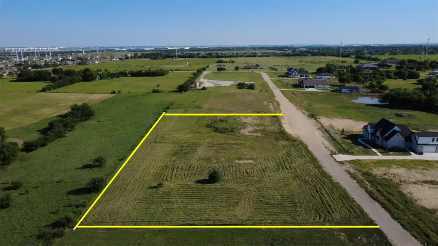 720 Hummingbird Lane, Justin, TX 76247 - #3